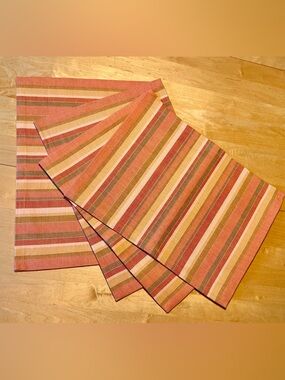 NWT Crate&Barrel cotton woven placemats